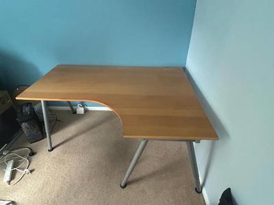 desk.jpg