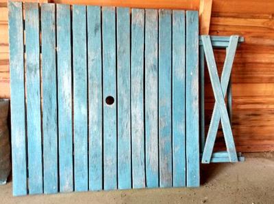 blue_garden_table.jpg