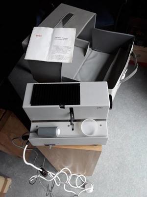 braun_slide_projector.jpg