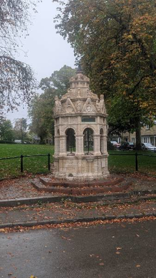 victoria_fountain_cleaned.png