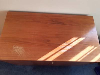 small_cupboard_top.jpg